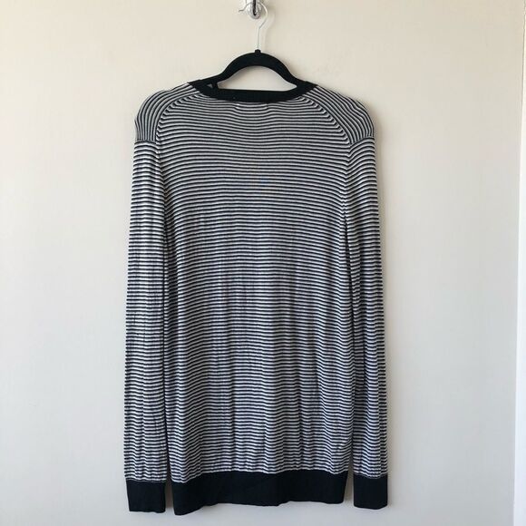 Treasure and Bond Black & White V Neck Knit - Picture 2 of 7